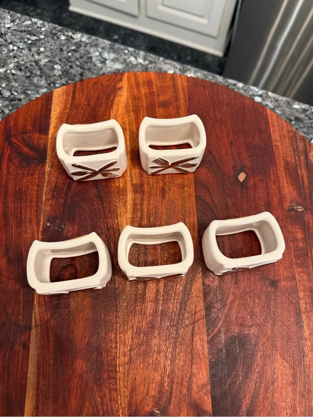 Set of 5 Ceramic Pottery Barn Napkin Ring Holders White Silverware new